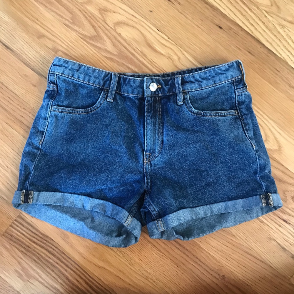 🌵H&M regular dark wash jean shorts sz 6